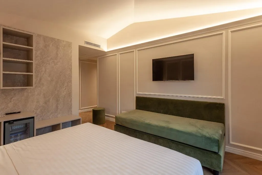 TRIPLE SUPERIOR Room, La Fortezza, Florence