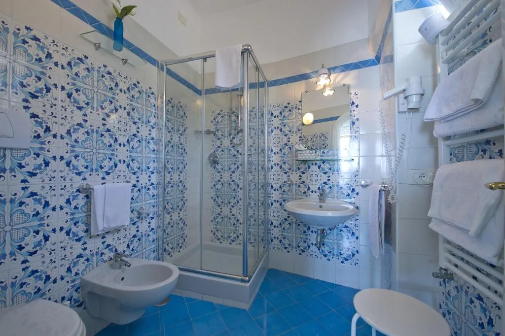 DOUBLE SUPERIOR SEA VIEW Room, Palazzo Talamo, Naples
