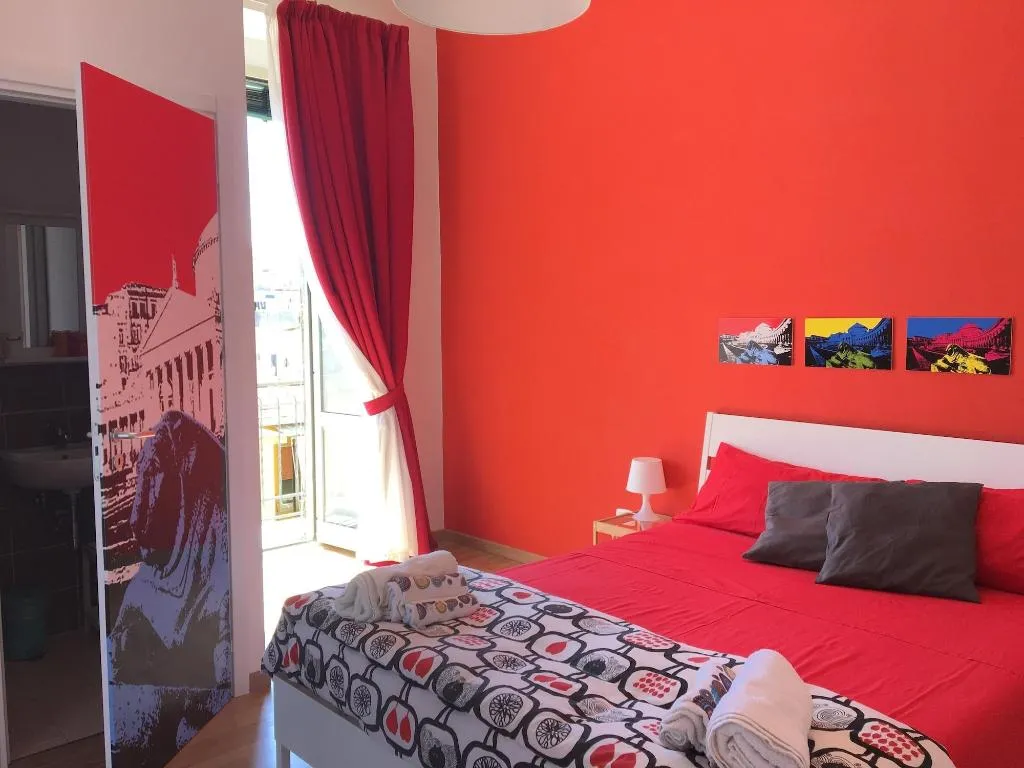 Room, B&B Tarumbò, Naples