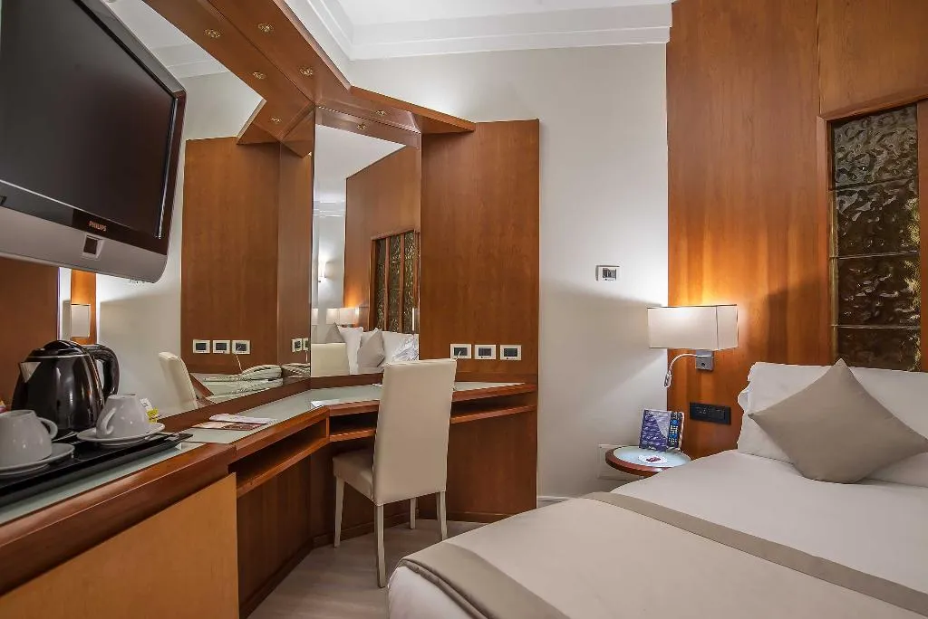 JUNIOR SUITE CAPACITY 3 Room, La Giocca Hotel, Rome