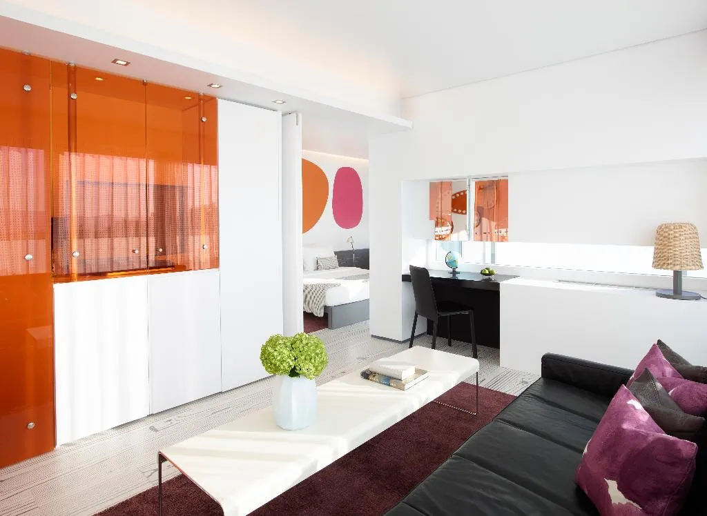 DOUBLE STANDARD Room, Fresh, Athens