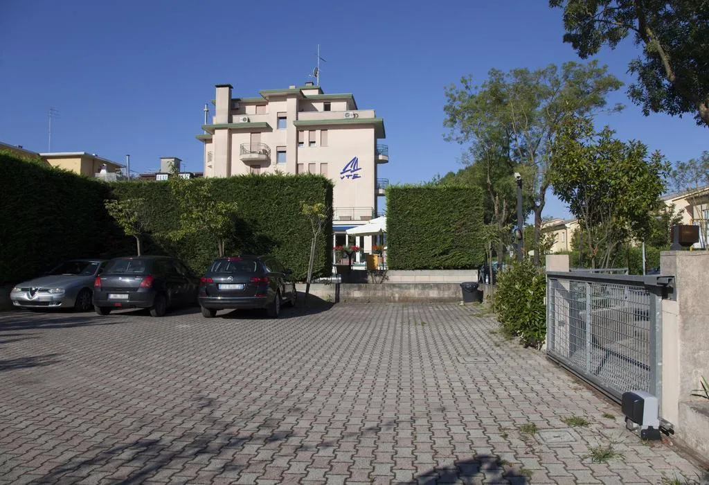 General view, Ute, Venice