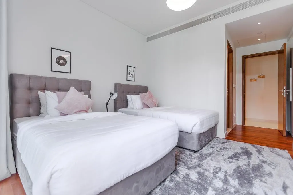APARTMENT TWO BEDROOMS WITH AIR CONDITIONING Room, FAM Living - City Walk Dubai, Dubai