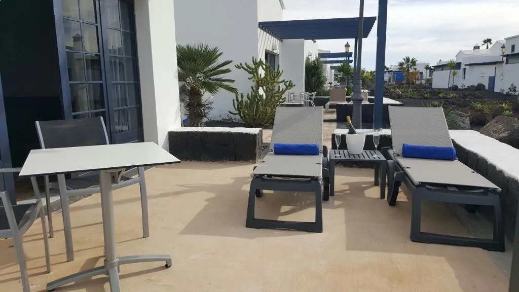 VILLA TWO BEDROOMS Room, Vik  Coral Beach, Lanzarote