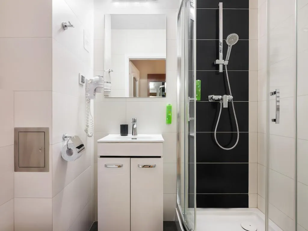 TWIN DELUXE Room, Kosmopolita Rooms & Apartments, Krakow