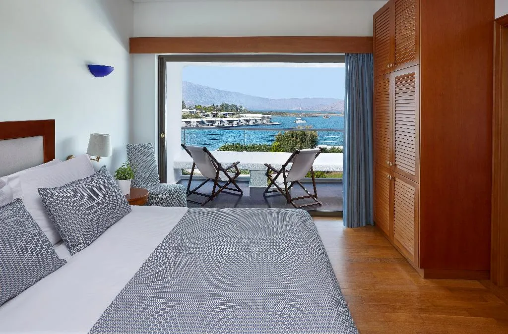 BUNGALOW DELUXE SEA VIEW Room, Elounda Beach Hotel & Villas, Crete