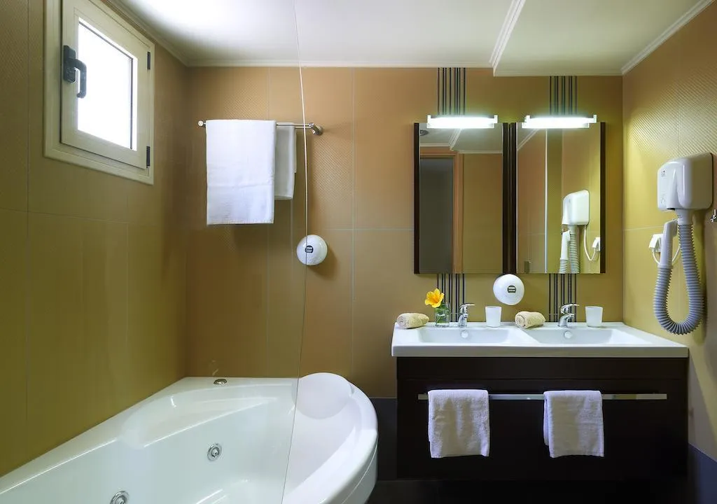 SUITE SUPERIOR TWO BEDROOMS Room, Macaris Suites & Spa, Crete