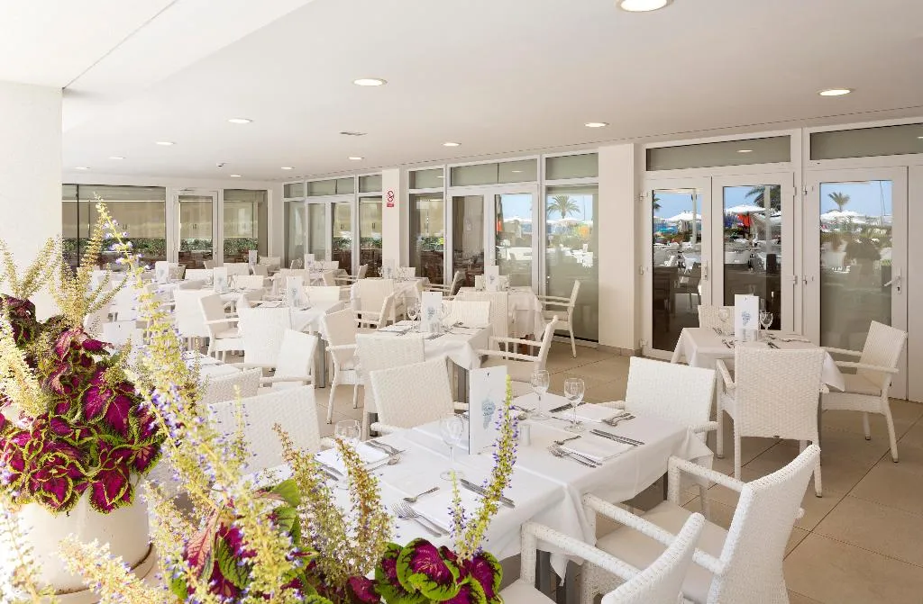 Restaurant, Hipotels Mercedes, Majorca