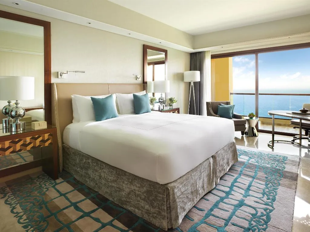 FAMILY ROOM STANDARD Room, Fairmont Ajman, Dubai