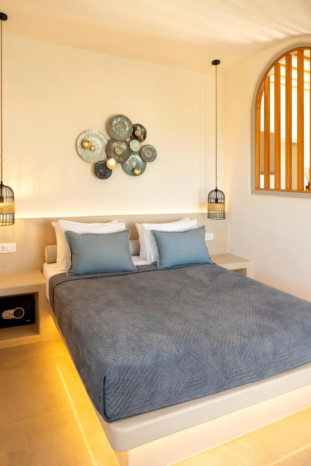 SUITE WITH JACUZZI Room, Hotiday Santorini Mesaria, Santorini