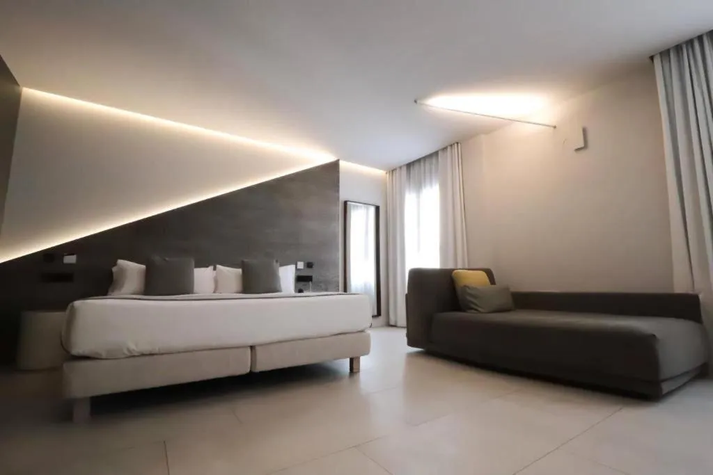 SUITE ONE BEDROOM Room, Myr Plaza Mercado & Spa, Valencia