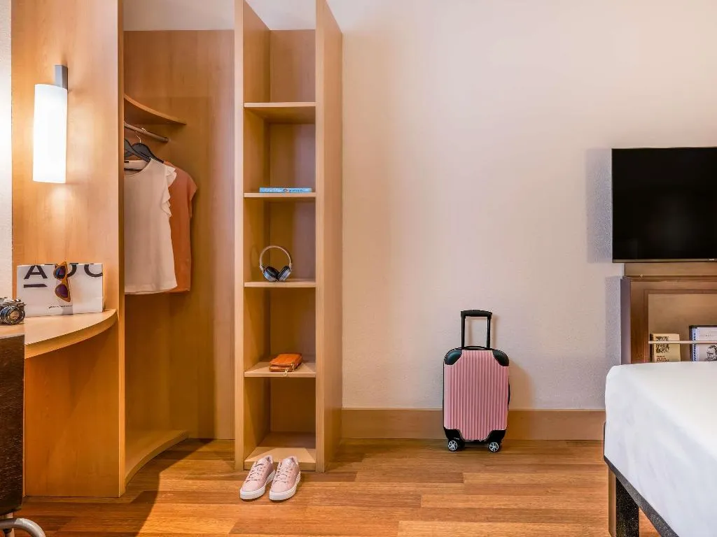 DOUBLE STANDARD Room, Ibis Madrid Centro las Ventas, Madrid