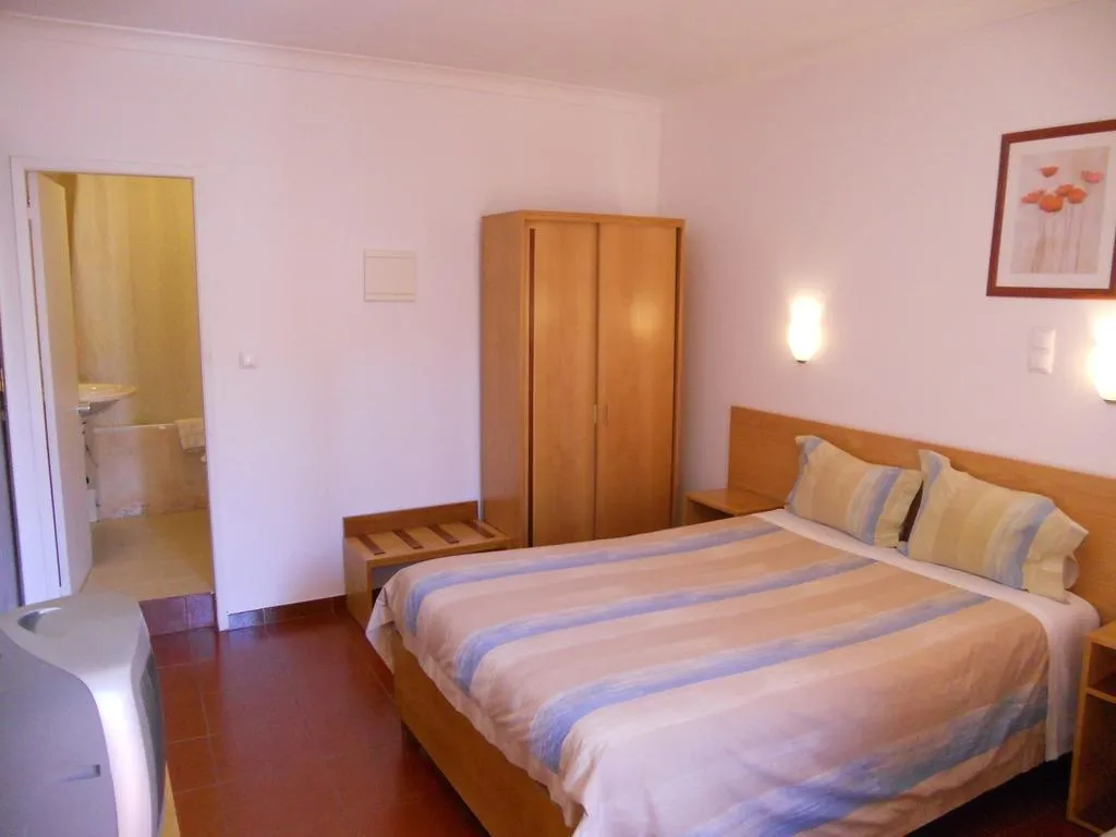 Room, Setubalense Pensão, Lisbon