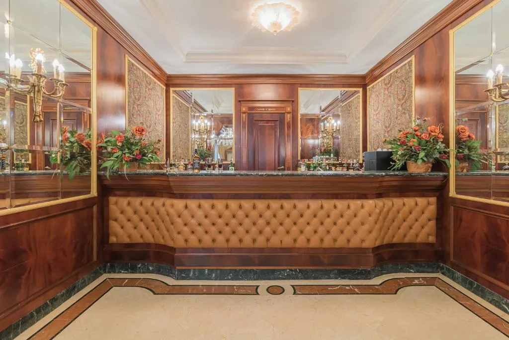 Bar, Torre Sant Angelo, Rome