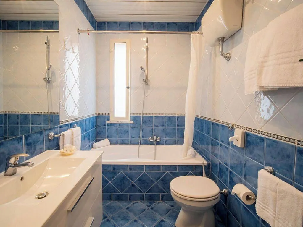 TRIPLE STANDARD Room, Hotel Central, Naples