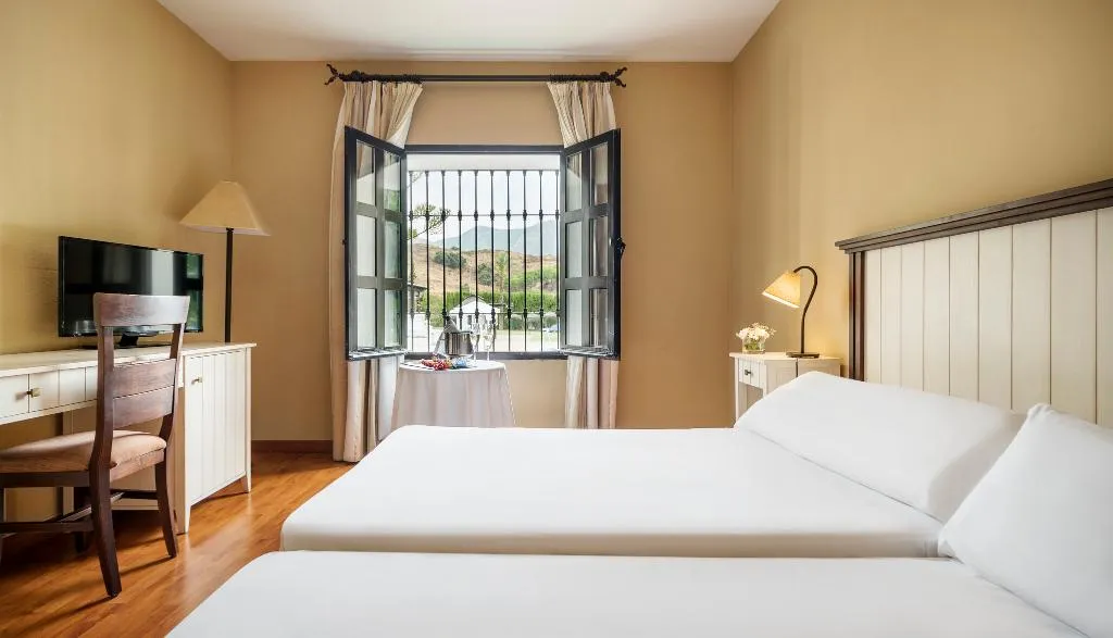 DOUBLE POOL VIEW Room, Ilunion Hacienda de  Mijas, Costa Del Sol