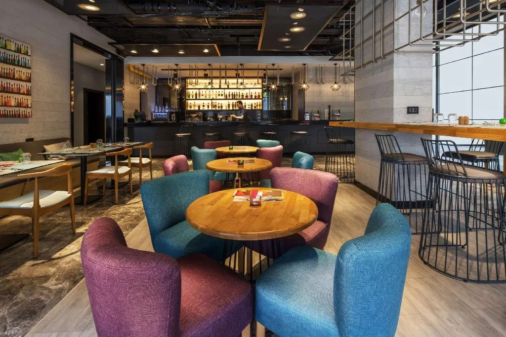 Bar, Park Inn by Radisson Izmir, Izmir