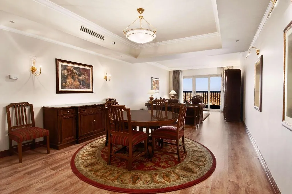 Room, Hilton Zamalek Residence Cairo, Cairo