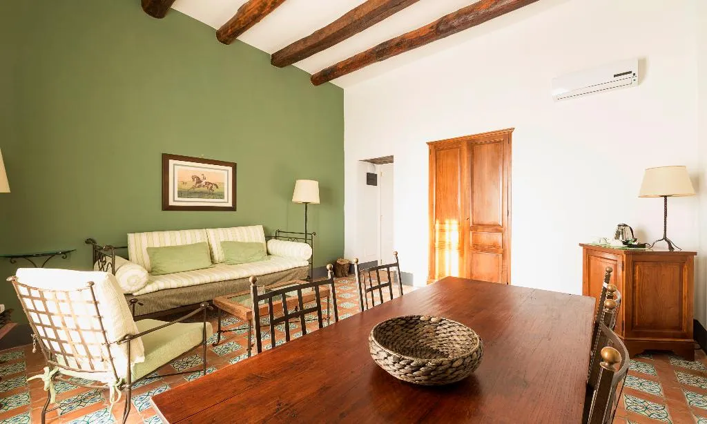 Room, Relais Regina Giovanna, Naples