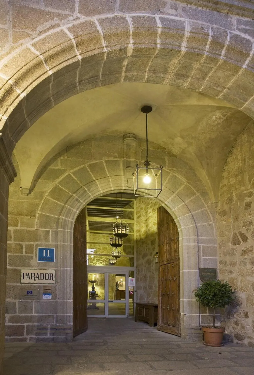 General view, Parador de Plasencia, Madrid