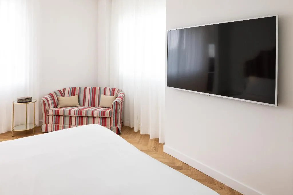 JUNIOR SUITE STANDARD Room, Hotel Morfeo Milano, Milan