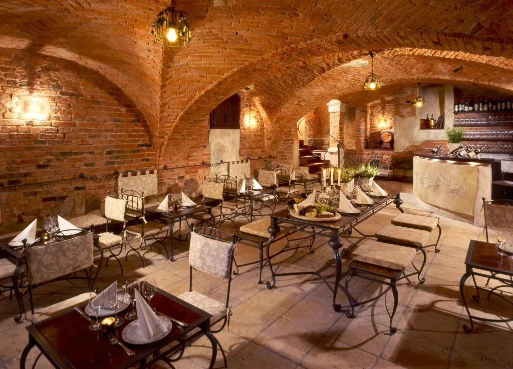 Restaurant, Dwor Oliwski City Hotel & Spa, Gdansk