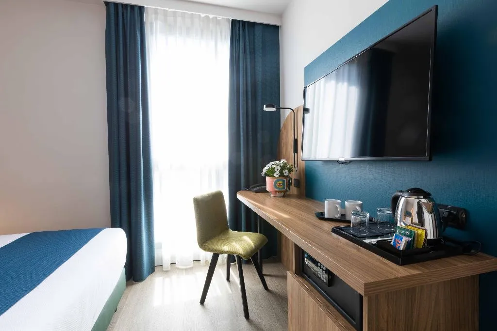 QUADRUPLE SUPERIOR Room, Belstay Milano Linate, Milan