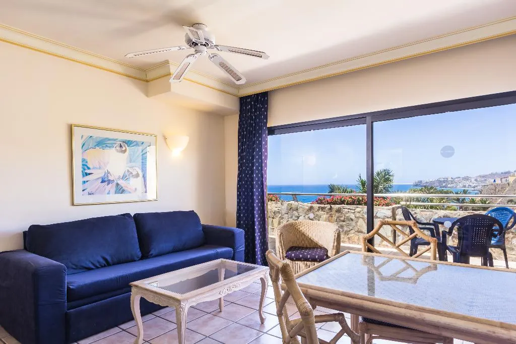 APARTMENT CAPACITY 8 TWO BEDROOMS Room, Bluebay Beach Club, Ibiza