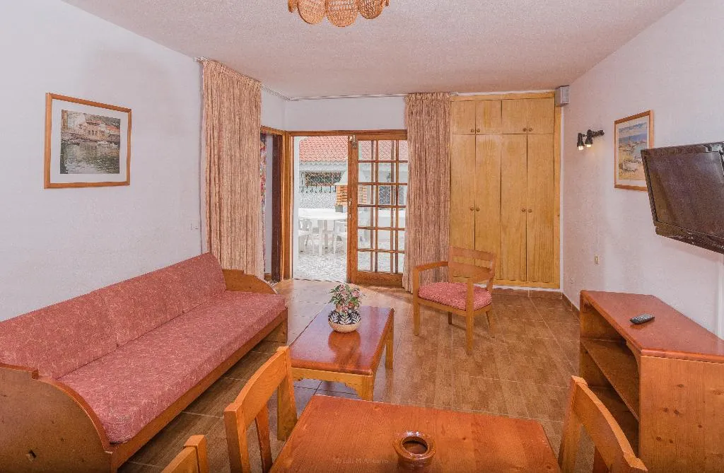 APARTMENT CAPACITY 4 TWO BEDROOMS Room, Tinerfe Garden, Tenerife
