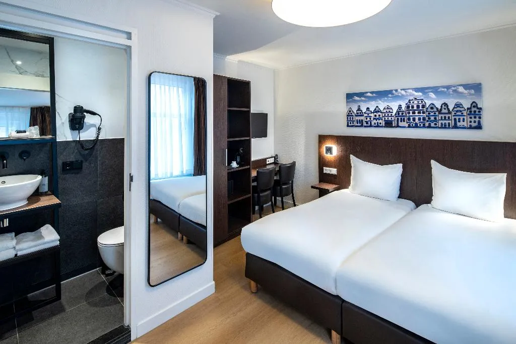 TWIN BASIC Room, Hotel Nes, Amsterdam
