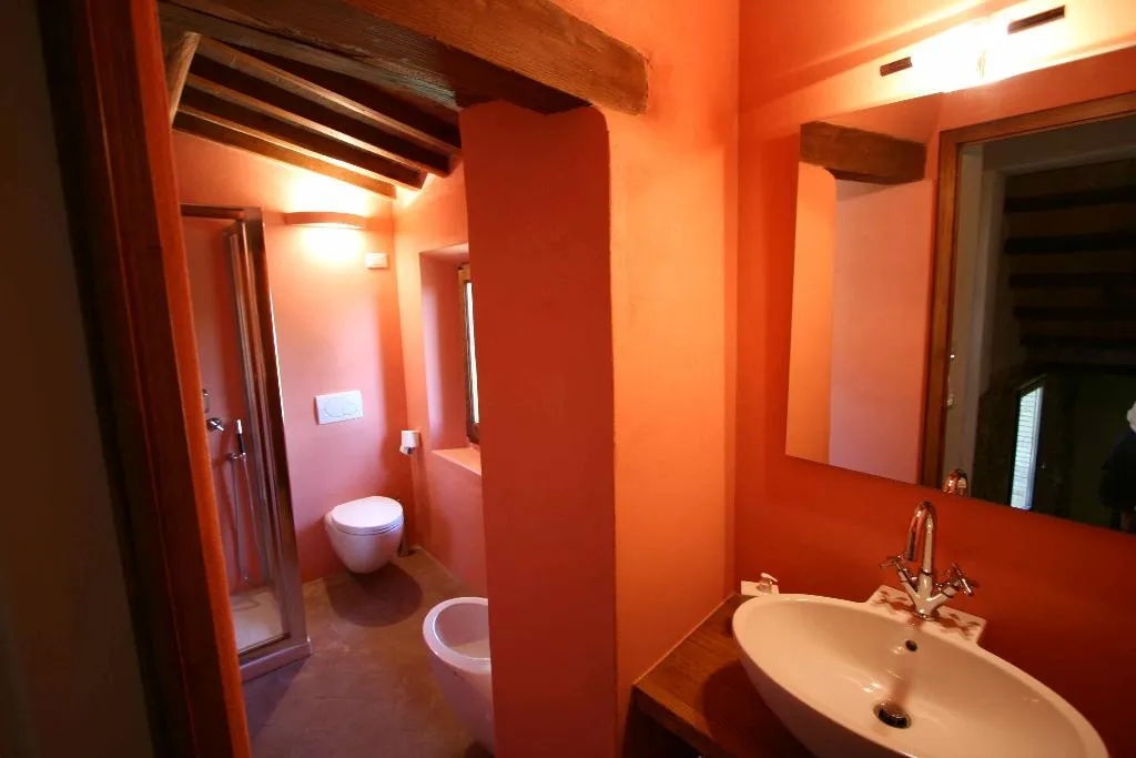 APARTMENT TWO BEDROOMS TWO BATHROOMS Room, Il Paluffo, Florence