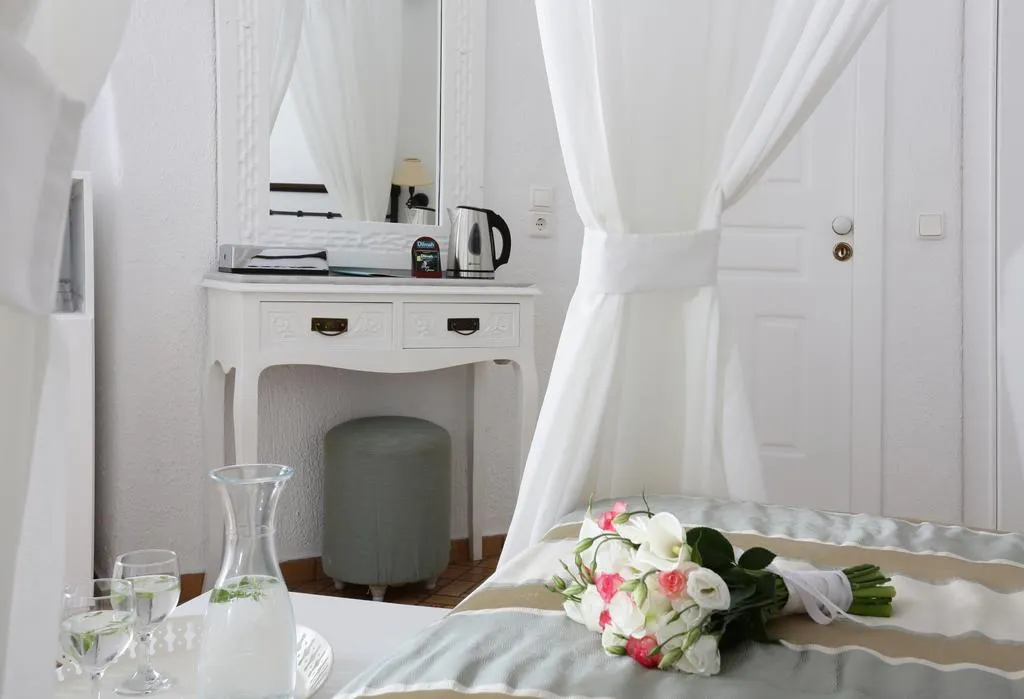 Double or Twin SUPERIOR Room, Mykonos Palace Beach Hotel, Mykonos