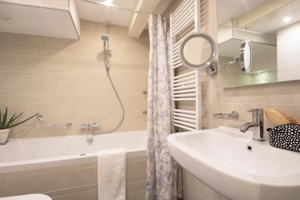 APARTMENT STANDARD Room, Amsterdam Canal Suites, Amsterdam