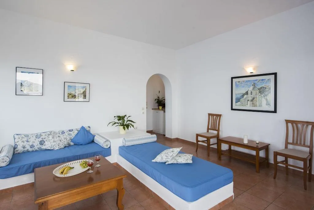 Room, Kastro Suites, Santorini