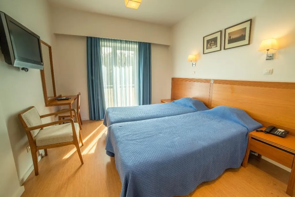 Double or Twin STANDARD Room, Joao Paulo II, Porto