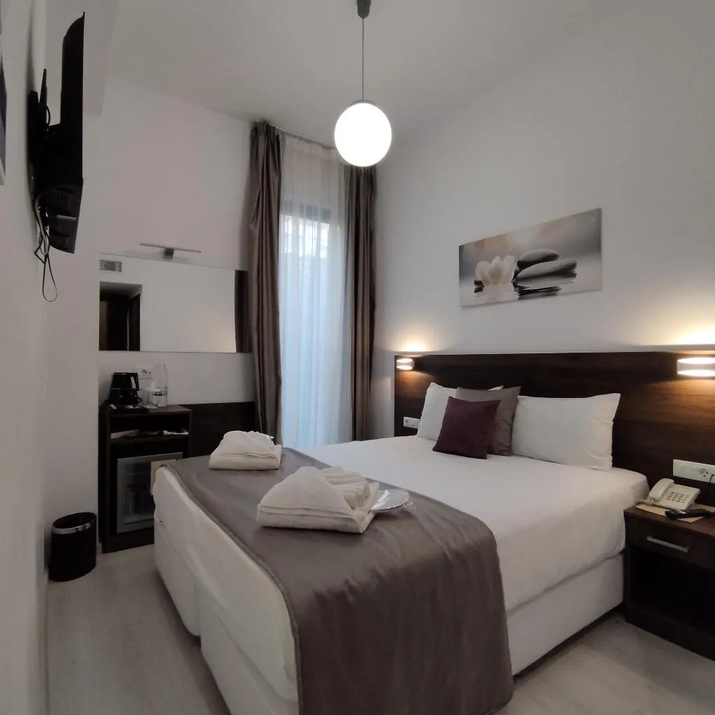 SINGLE STANDARD Room, International Atene, Athens