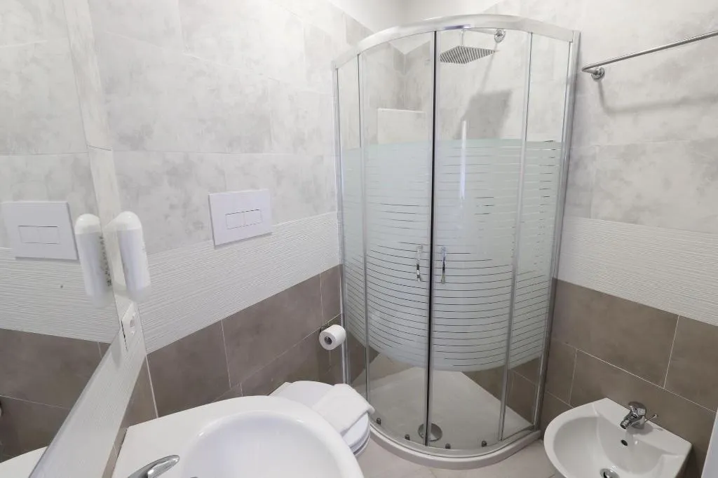 Room, Hotel Leonardo Da Vinci, Milan