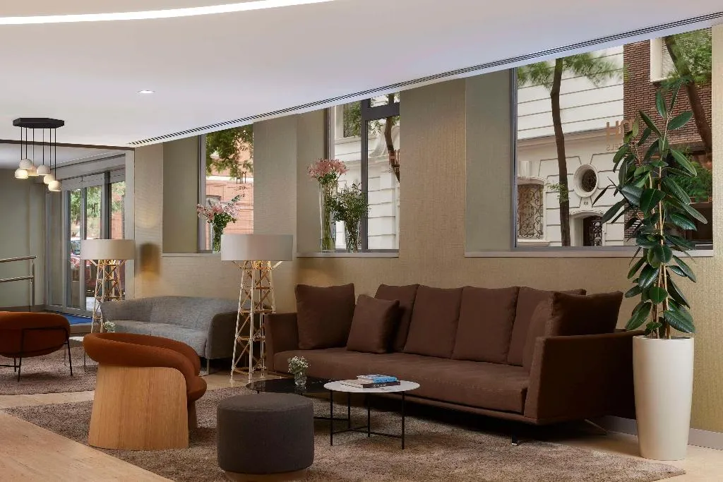 Lobby, NH Madrid Zurbano, Madrid