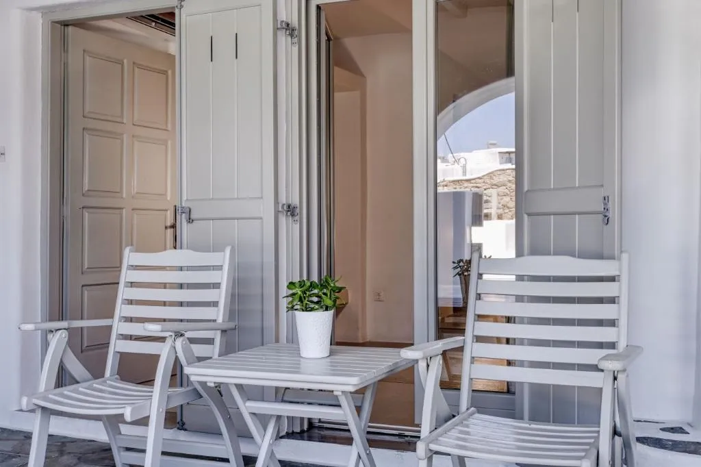 DOUBLE SUPERIOR POOL VIEW Room, Nodo Boutique Hotel, Mykonos