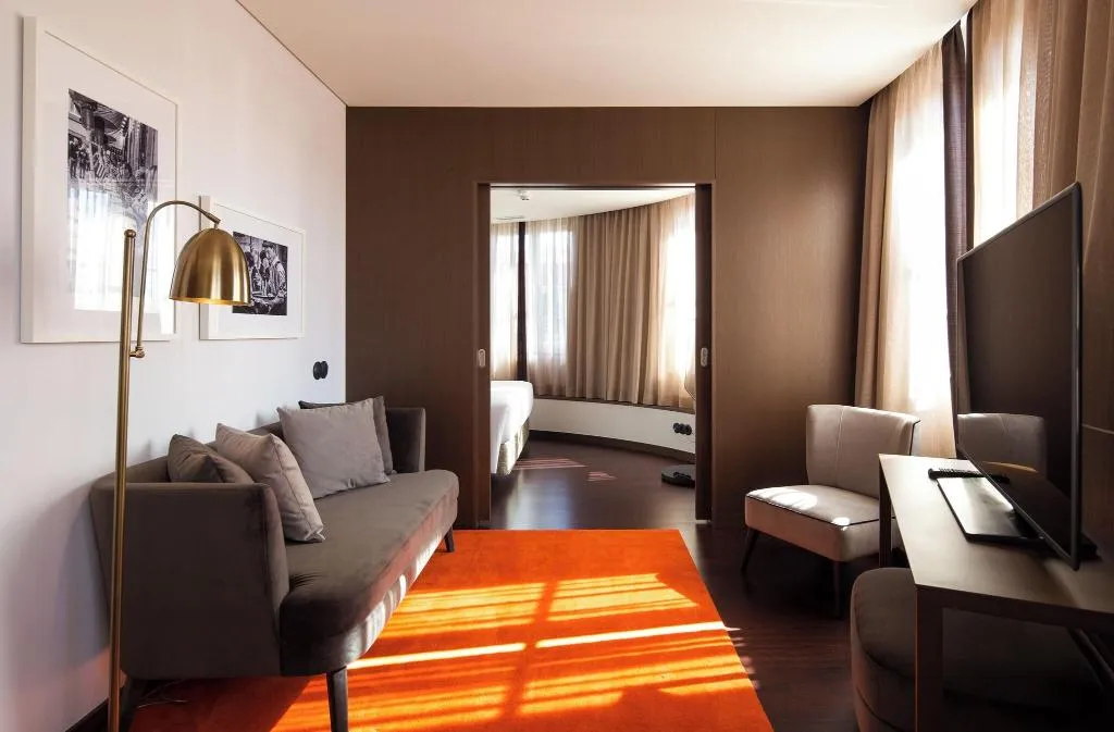 SUITE KING SIZE BED Room, Pestana Porto - A Brasileira Premium City Center, Porto