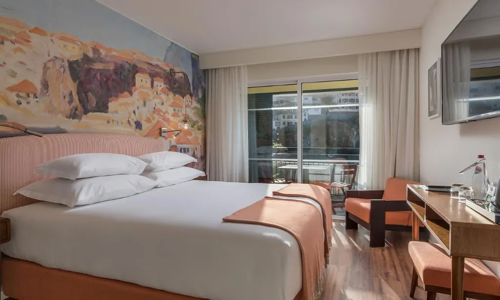 DOUBLE DELUXE Room, Pestana Churchill Bay Pousada & Historic Hotel, Madeira