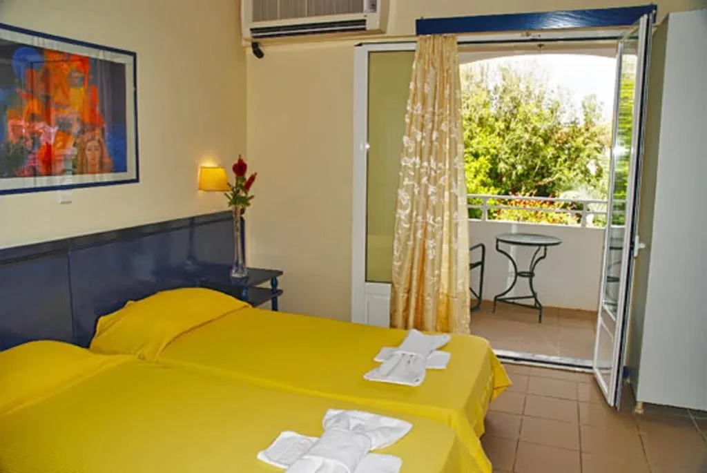 FAMILY ROOM GARDEN VIEW Room, Zante Royal Resort, Zante