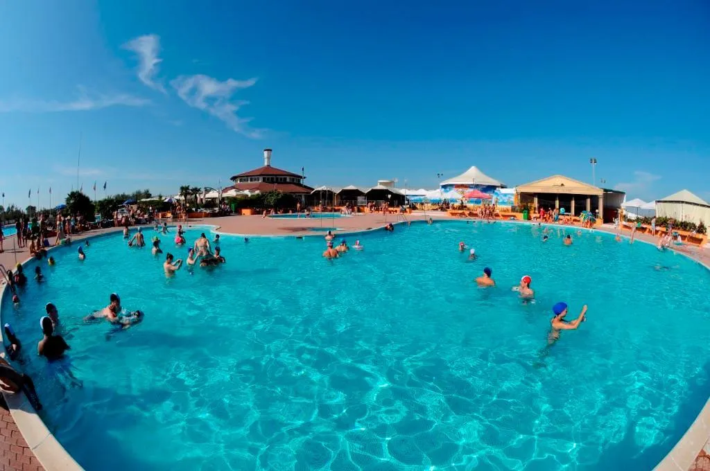 Pool, Capo Nord, Venice