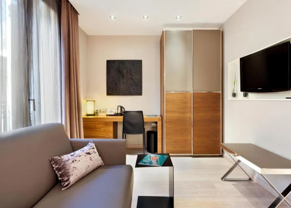 FAMILY ROOM STANDARD Room, España Ocean Drive Newly Renovated, Barcelona