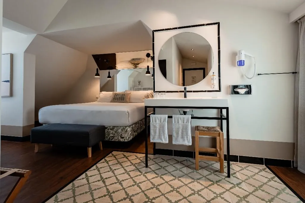 Double or Twin SUPERIOR Room, Pousada Vila Real de Santo Antonio, Algarve
