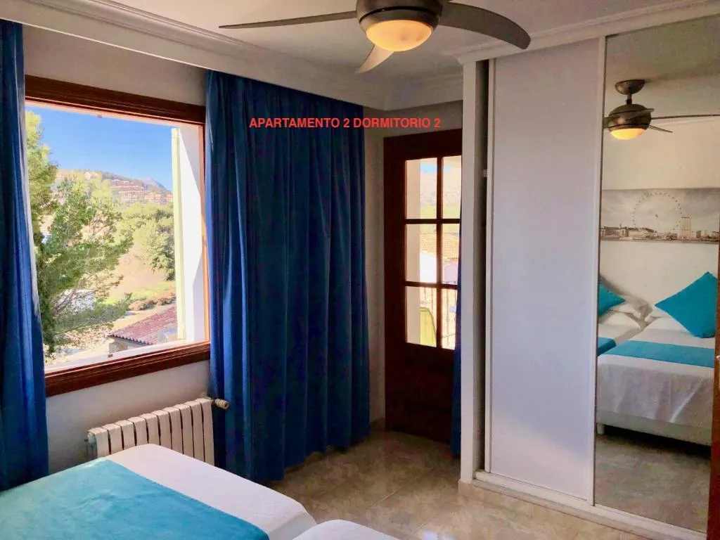 APARTMENT BEACH FRONT TWO BEDROOMS Room, Torre Playa, Majorca