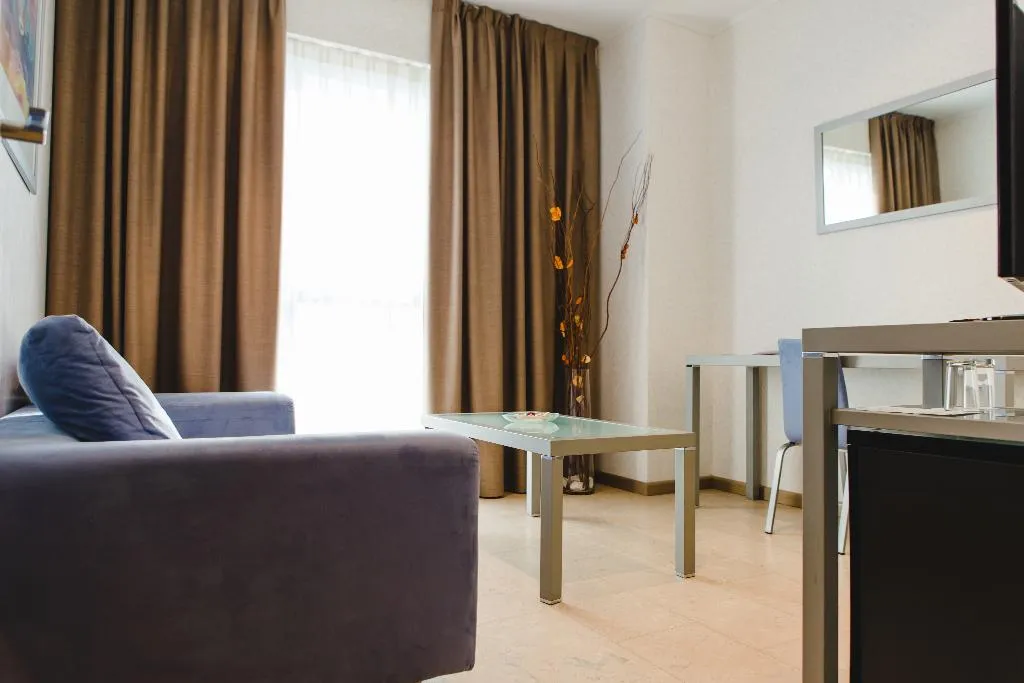 JUNIOR SUITE STANDARD Room, Mas Camarena, Valencia