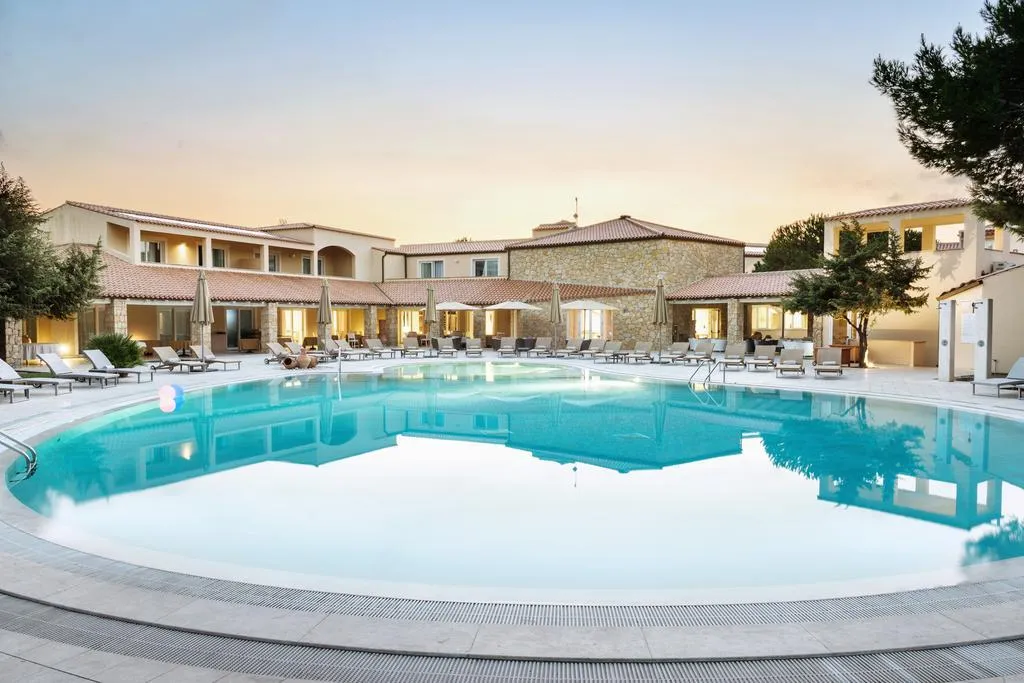 Pool, Is Arenas  Resort, Cagliari
