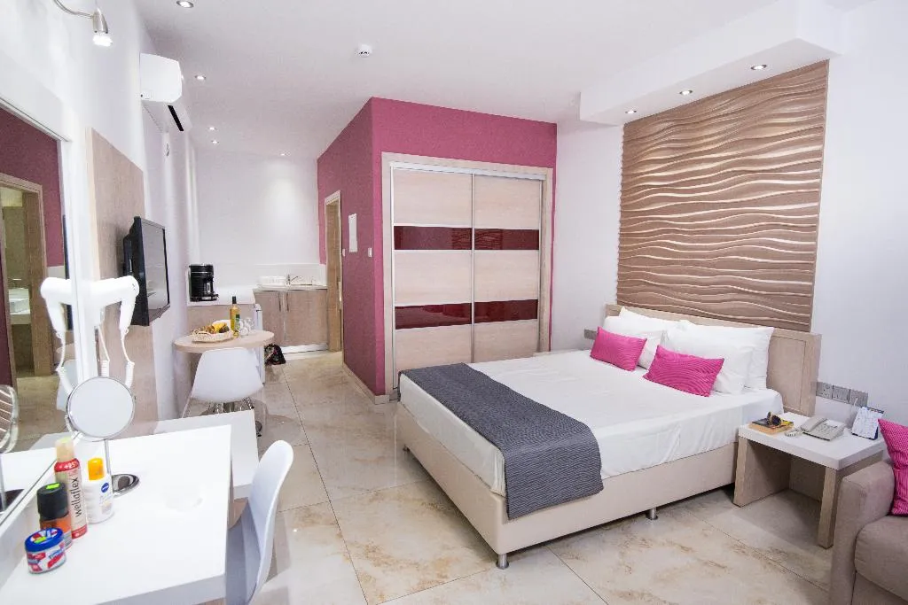 Double or Twin LUXURY Room, Loutsiana Hotel & Apartments, Cyprus