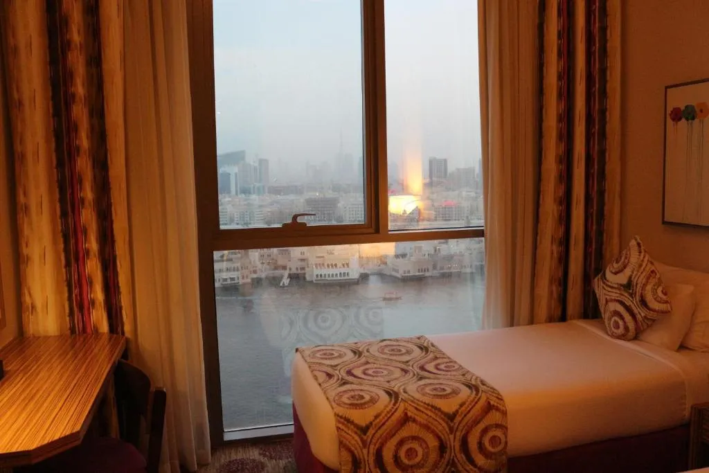 Beach, Best Western Plus Pearl Creek, Dubai